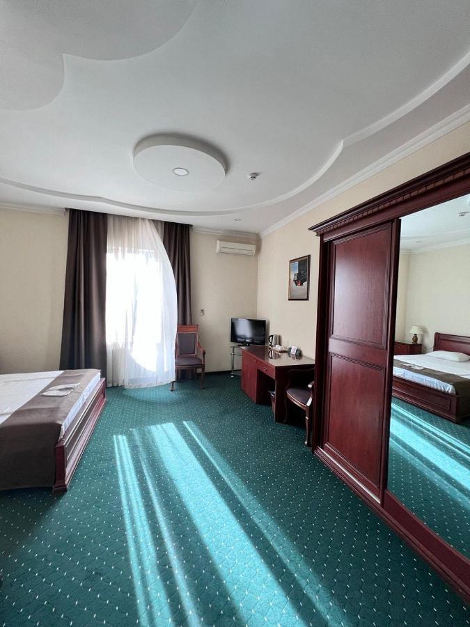 Grand Nur Hotel Tashkent Exterior foto