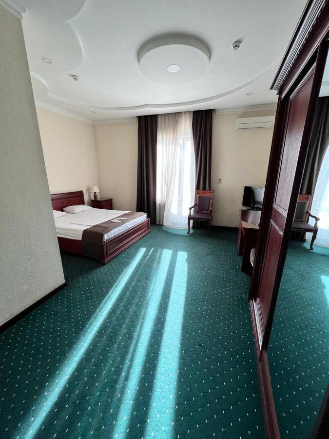 Grand Nur Hotel Tashkent Exterior foto