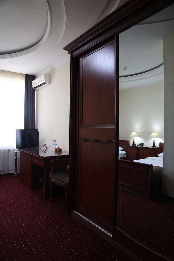 Grand Nur Hotel Tashkent Exterior foto
